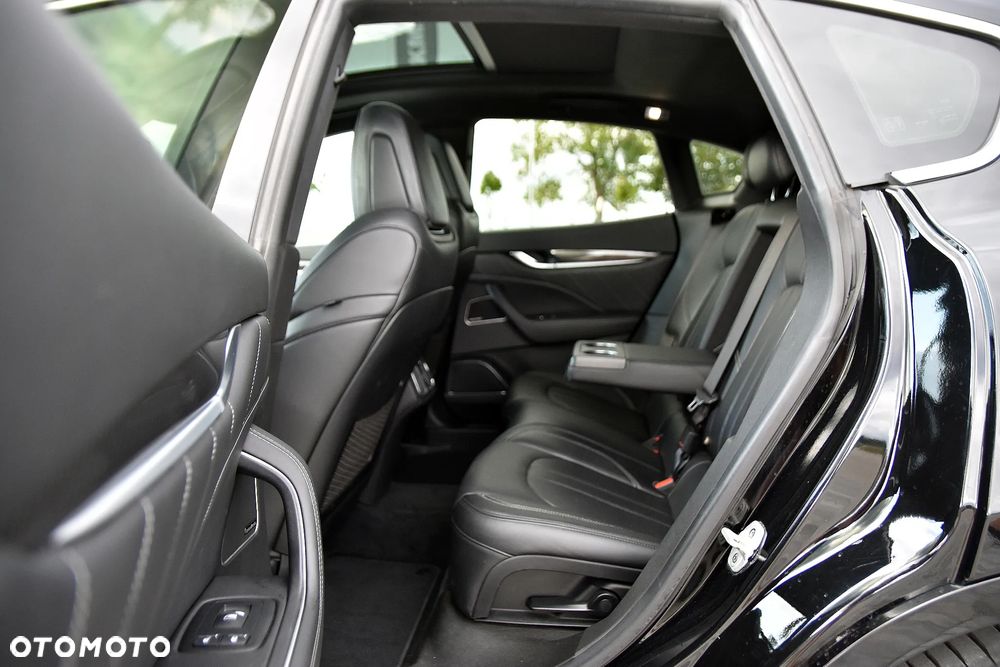 Maserati Levante S Q4 - 16