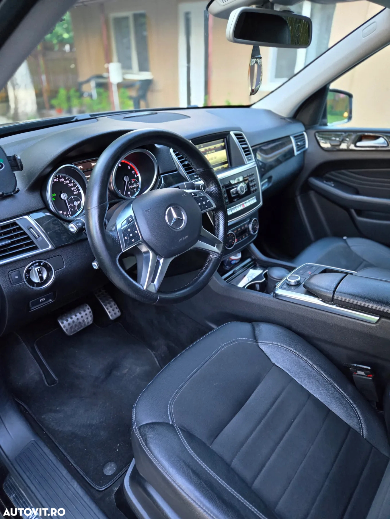 Mercedes-Benz ML 350 BlueTec 4MATIC Aut - 3