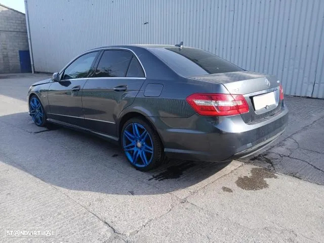 Mercedes Benz E250 W212 BlueEfficiency para peças - 204cv | 651911 - Parachoques | Frente Completa | Rádio | Jantes | Faróis | Portas | Vidro | Motor | Tampa Mala | Farolim | Farolins | Xenon | Pre LCI | 651 911 - 3