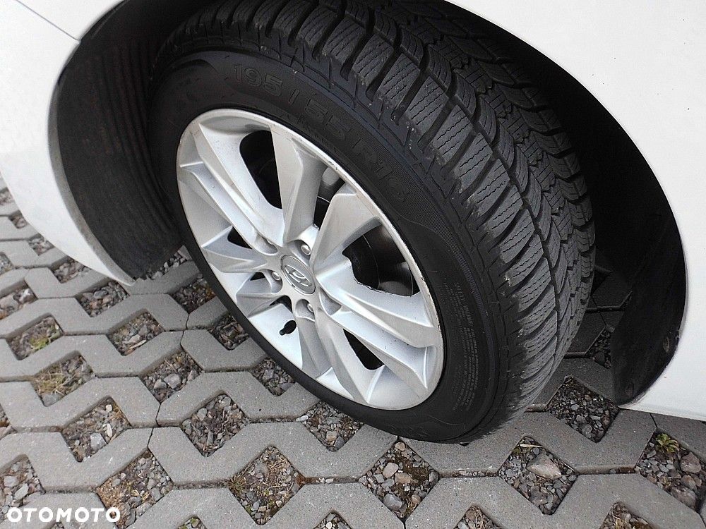 Hyundai i30 1.6 CRDi Fifa World Cup Edition - 33