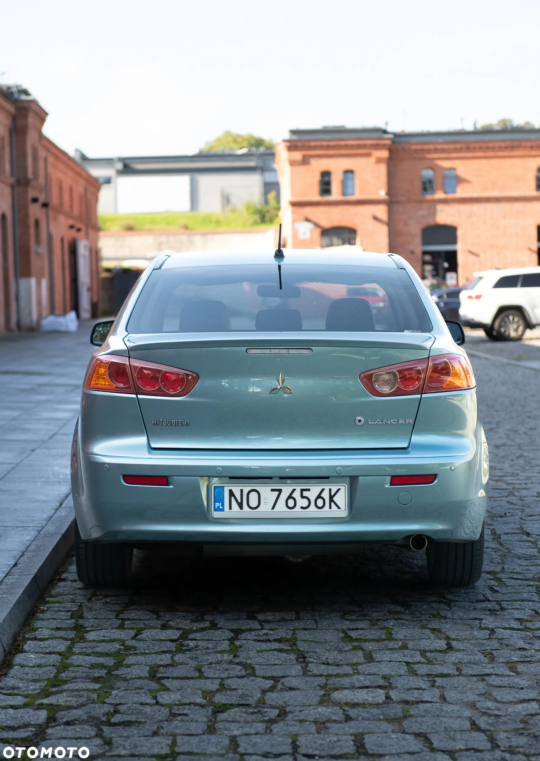 Mitsubishi Lancer 1.8 Instyle NAVI LPG - 4