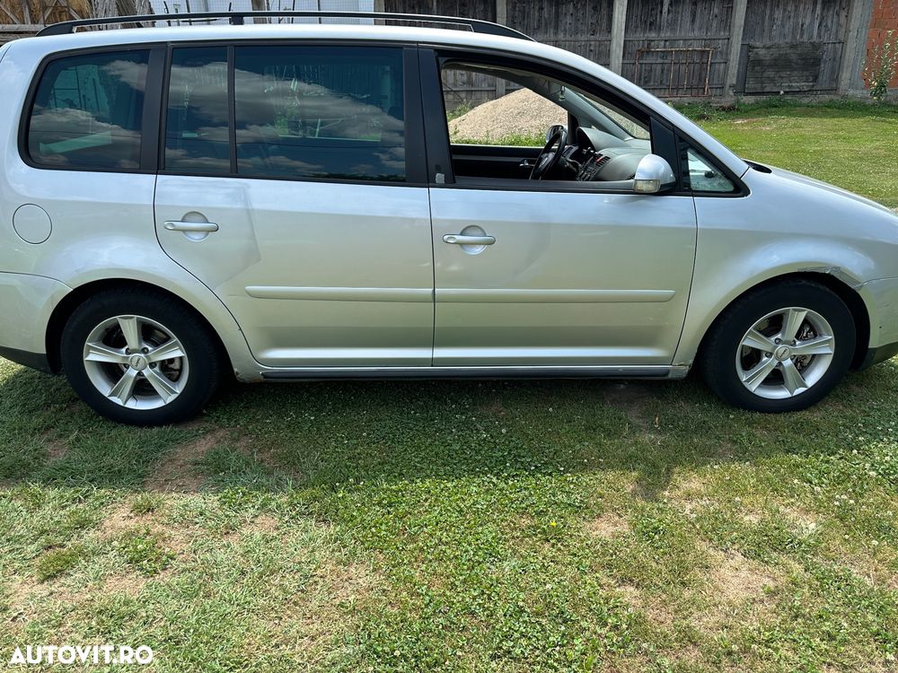 VOLKSWAGEN Touran 2006 — imagine 3