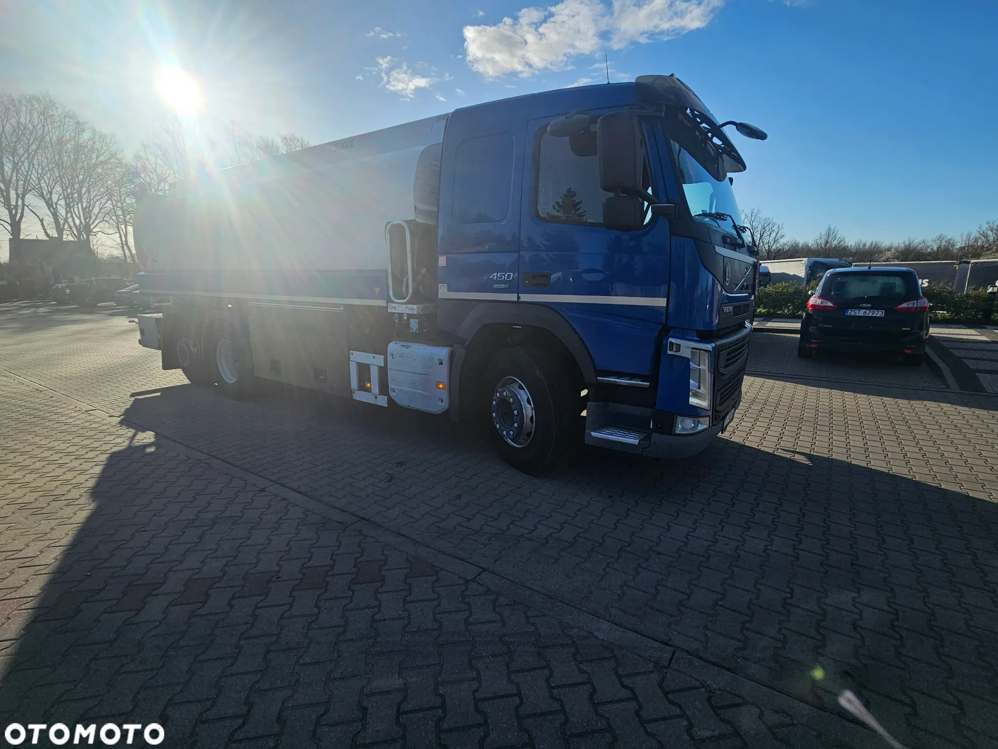Volvo STOKOTA FM - 3