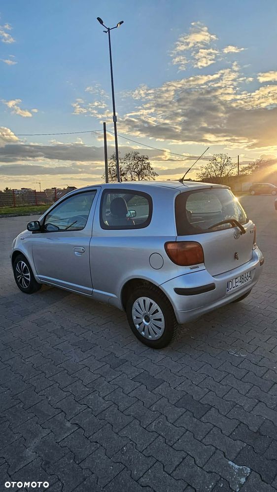 Toyota Yaris - 6