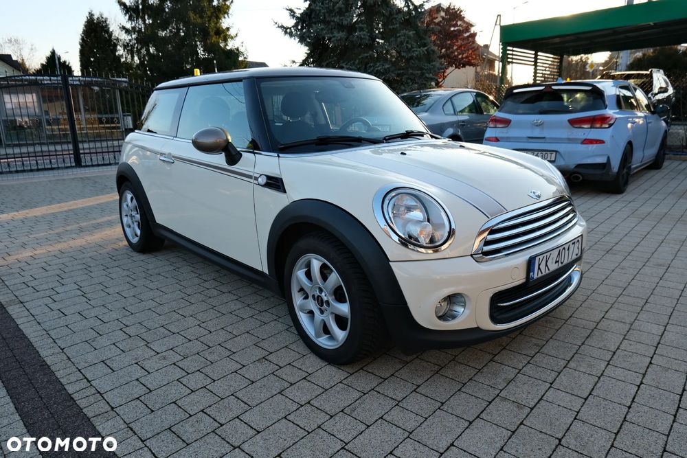 MINI Cooper Standard - 8