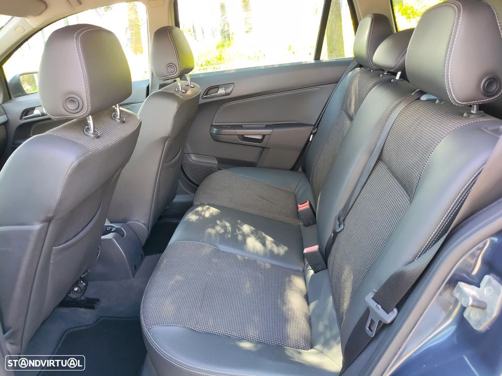 Opel Astra 1.7 CDTI Cosmo - 10