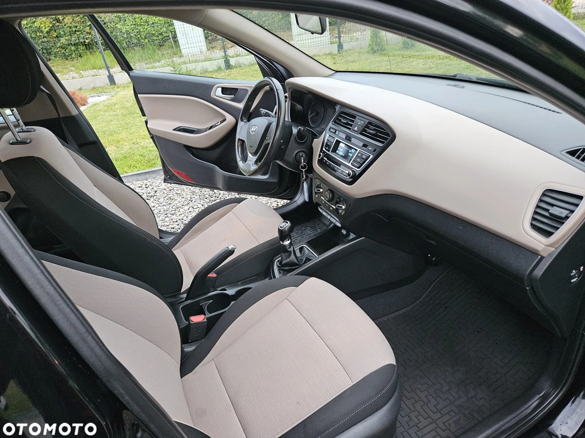 Hyundai i20 - 11