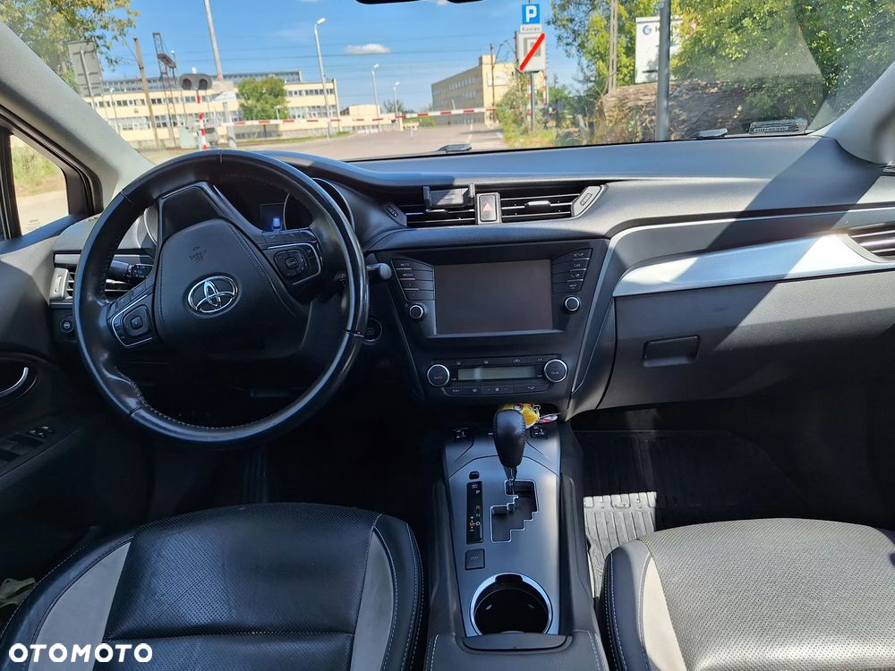 Toyota Avensis 1.8 Premium MS - 5