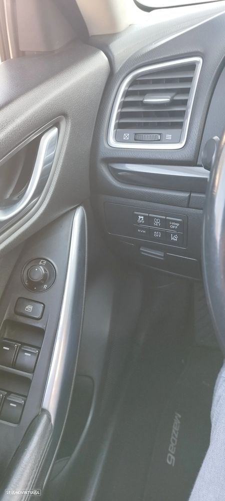 Mazda 6 2.2 SKY-D Excellence Navi - 24