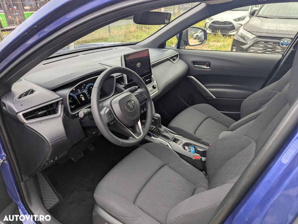 Toyota Corolla Cross - 9