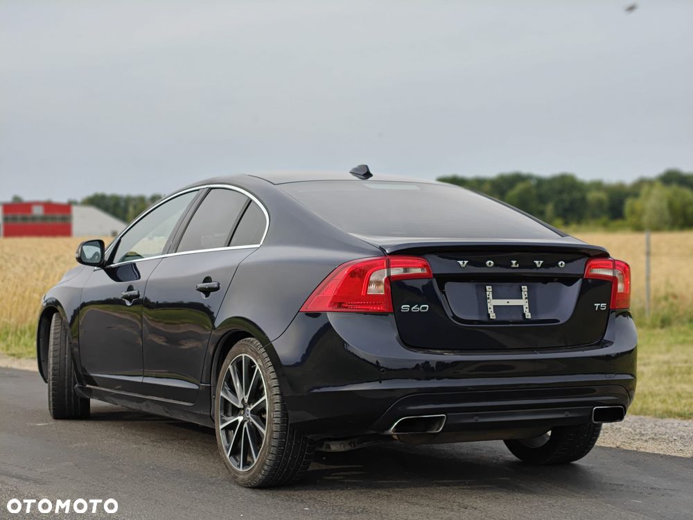 Volvo S60 T5 Drive-E R-Design Momentum - 13