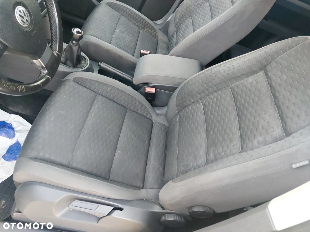 Volkswagen Touran - 6