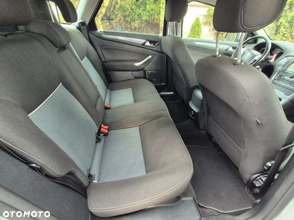 Ford Mondeo 2.0 TDCi Business Edition - 30