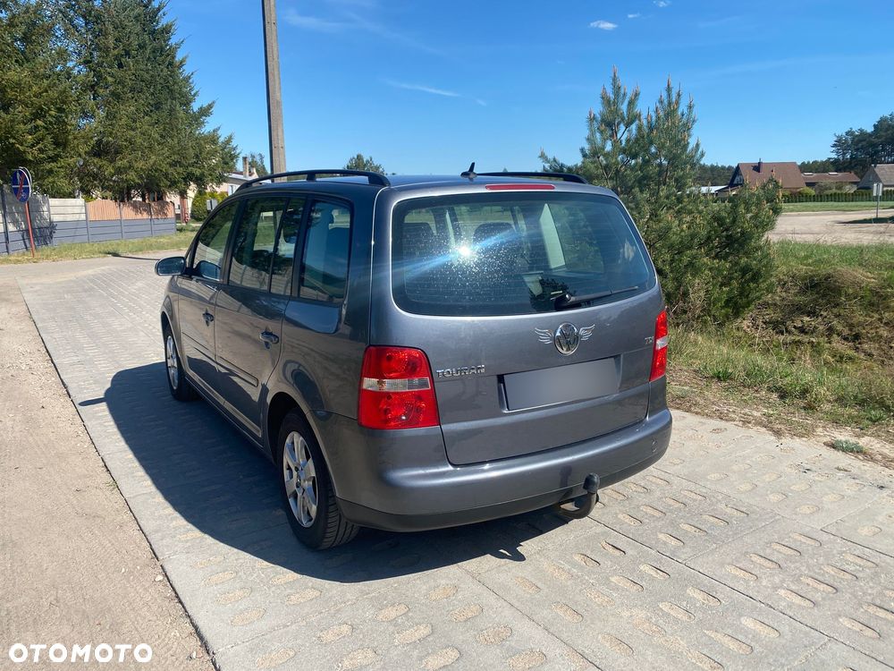 Volkswagen Touran 2.0 TDI Trendline - 3