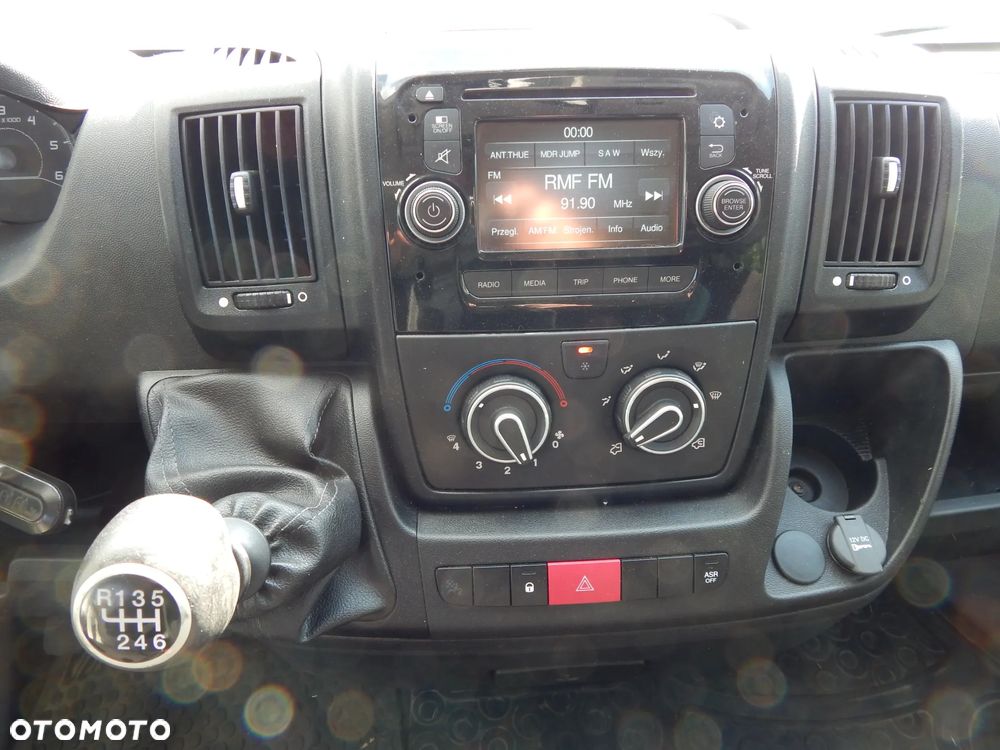 Peugeot Boxer_7-Osobowy_Max-Rama_Skrzynia_Paka - 27