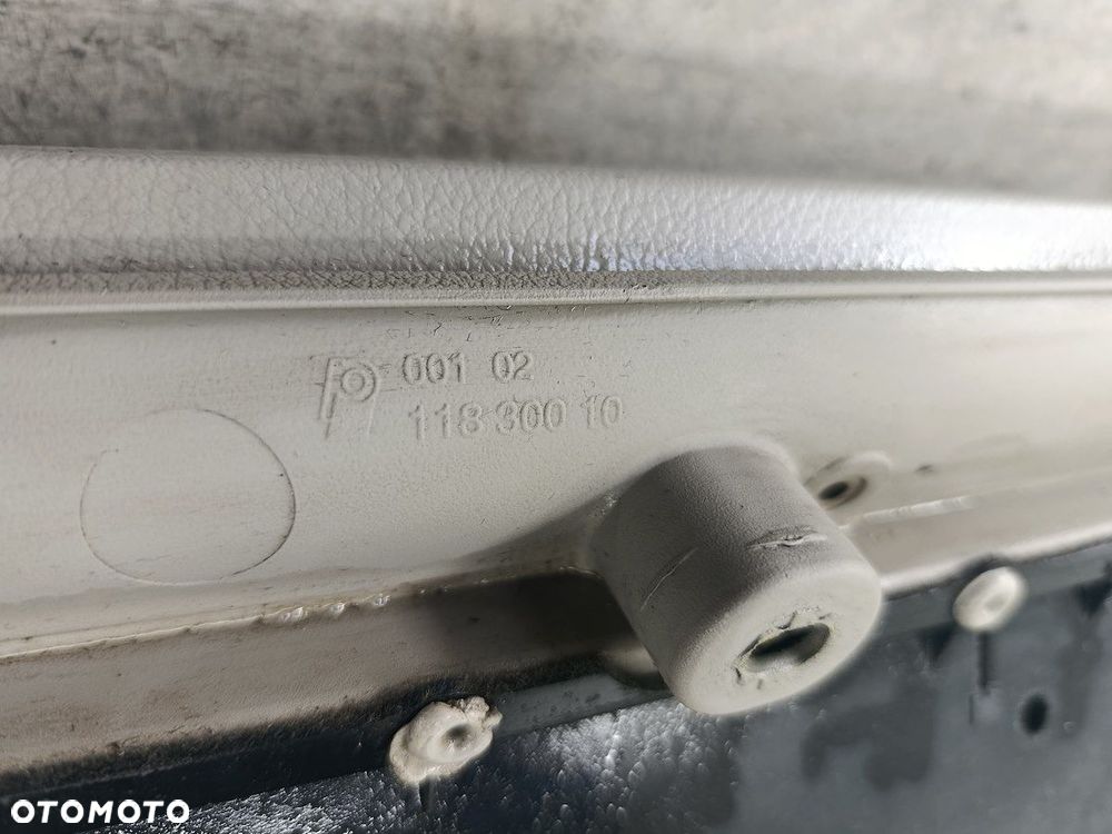 SCHOWEK PASAŻERA AUDI A4 B7 11830010 - 2