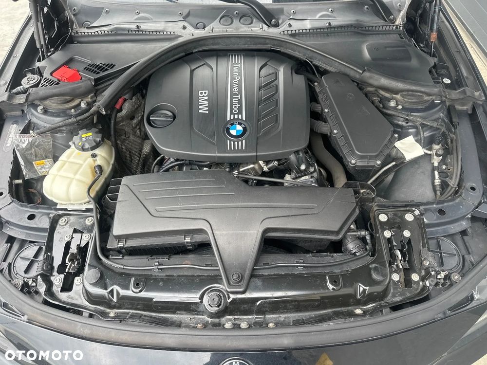 BMW Seria 3 318d - 3