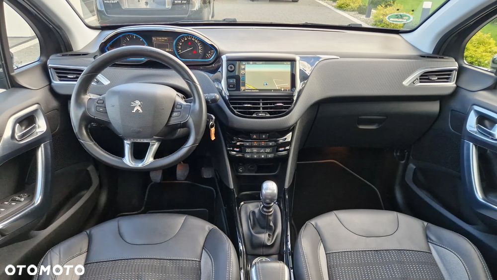 Peugeot 2008 1.6 BlueHDi Allure S&S - 7