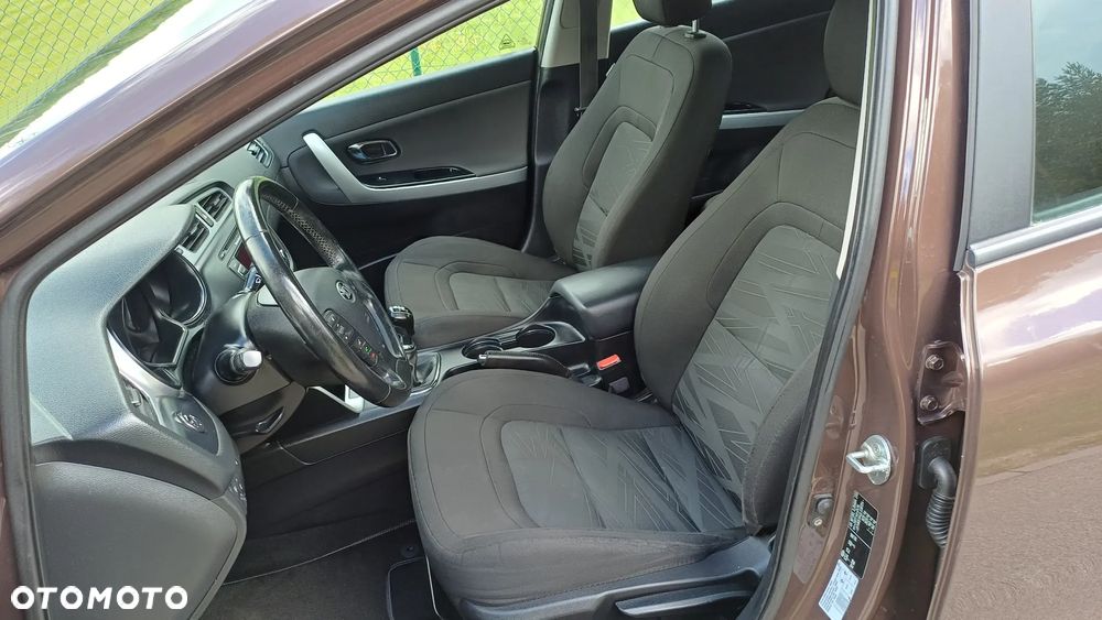 Kia Ceed - 19