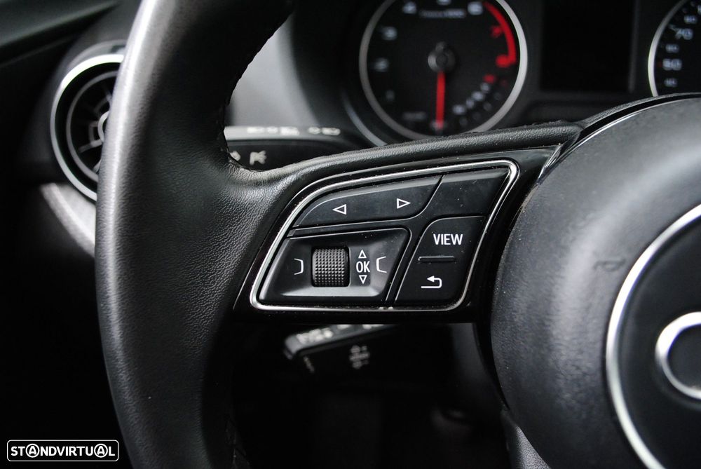 Audi Q2 30 TFSI - 13