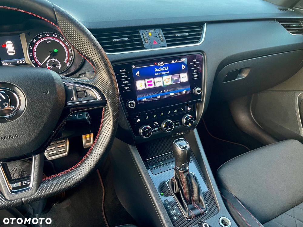 Skoda Octavia 2.0 TDI DSG RS - 24