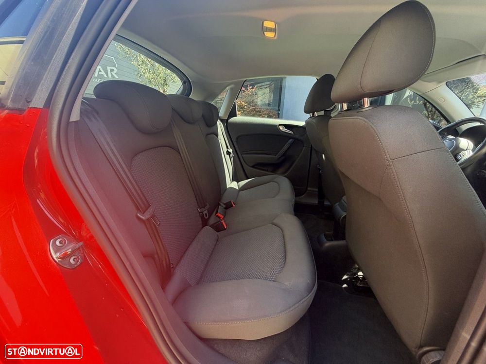 Audi A1 Sportback 1.6 TDI S-line - 10