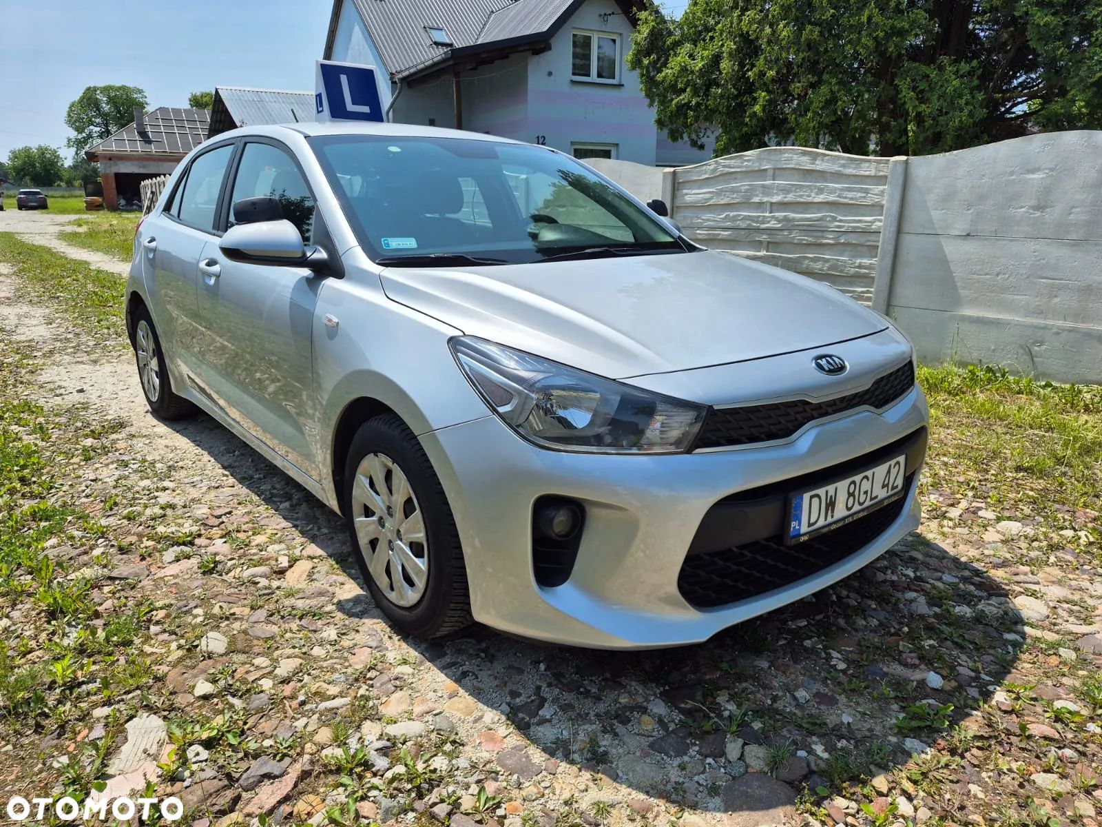Kia Rio 1.2 L - 1