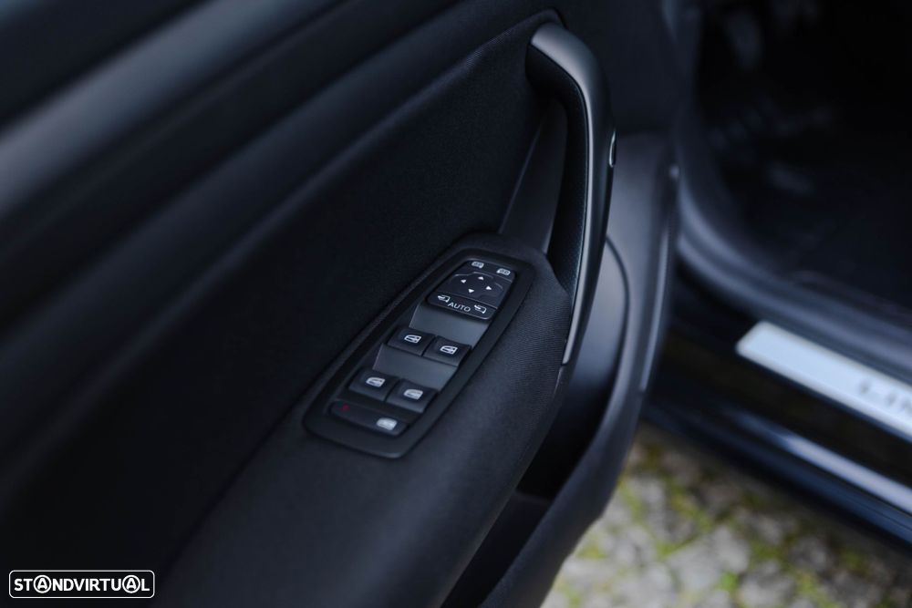 Renault Mégane Sport Tourer 1.5 Blue dCi Limited - 10