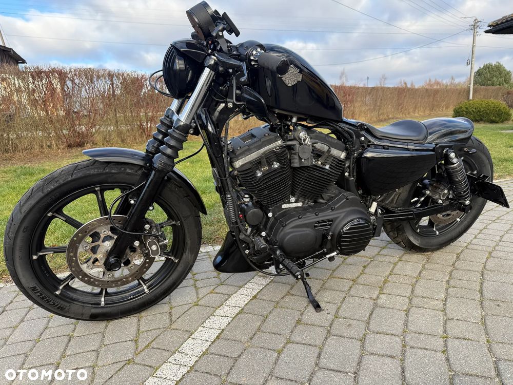 Harley-Davidson Sportster Iron 883 - 6