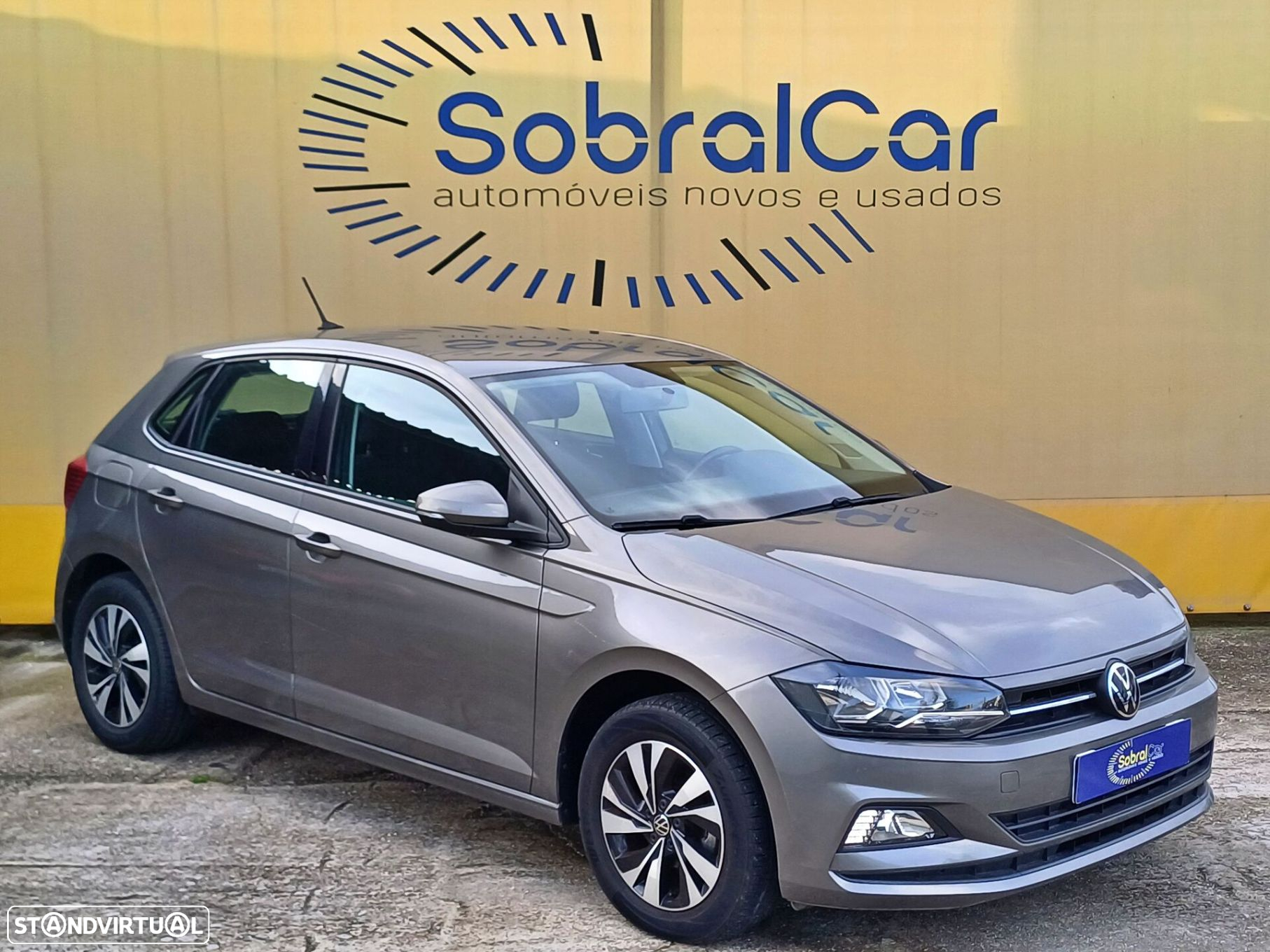 VW Polo 1.0 Confortline - 2