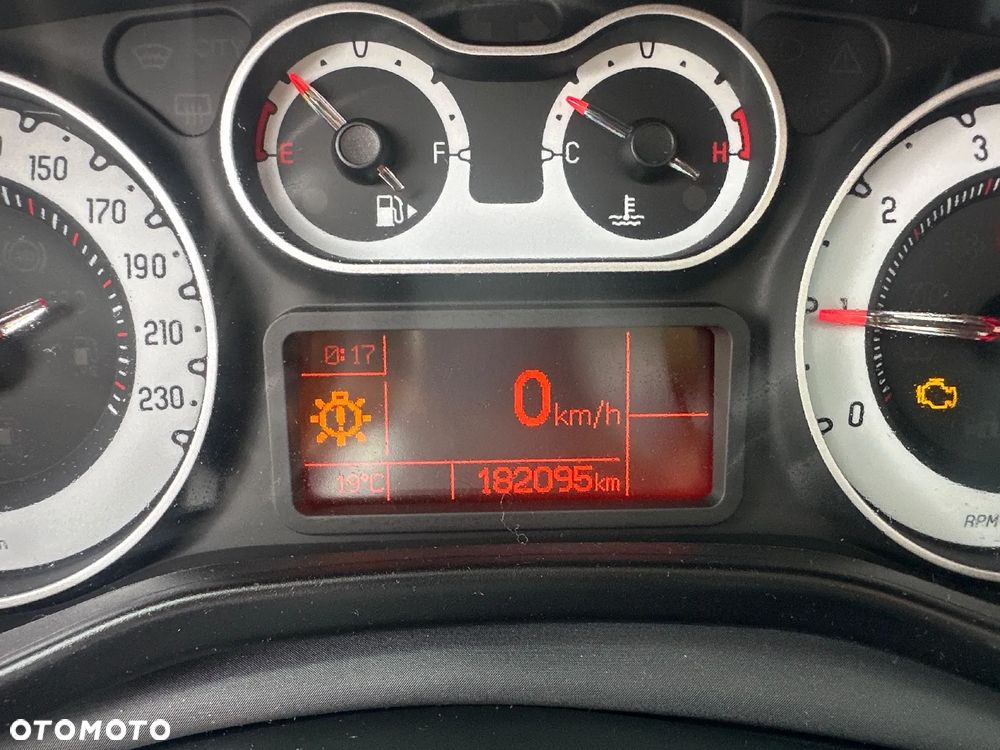 Fiat 500L - 23