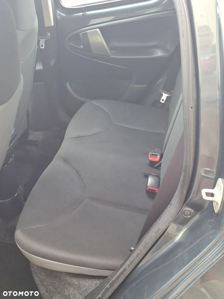 Toyota Aygo - 16