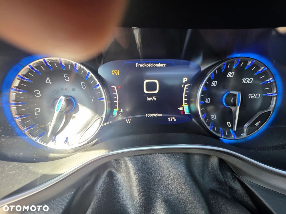 Chrysler Pacifica - 39