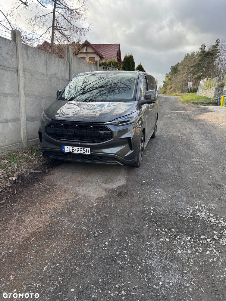 Ford Custom Limited - 1