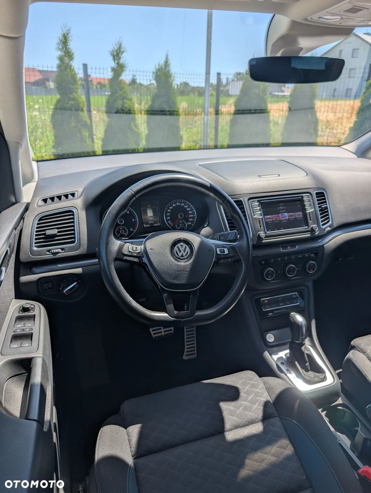 Volkswagen Sharan 2.0 TDI DSG 4MOTION IQ.DRIVE - 17