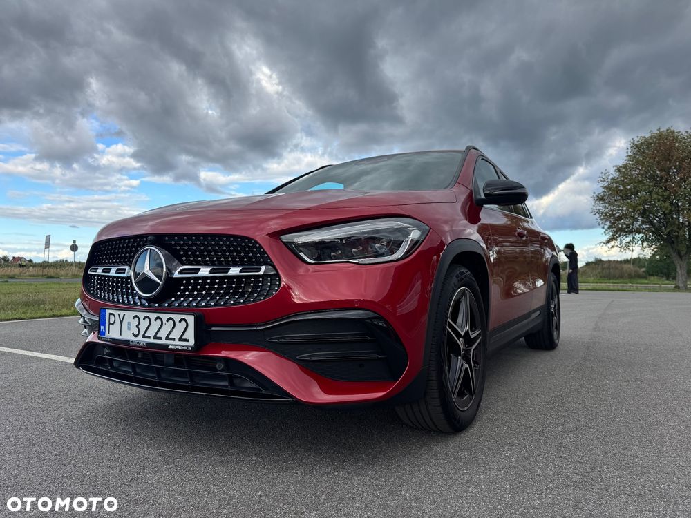 Mercedes-Benz GLA - 4