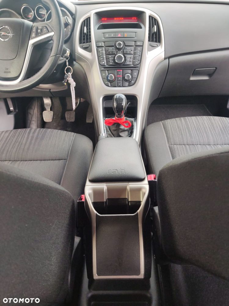 Opel Astra - 11