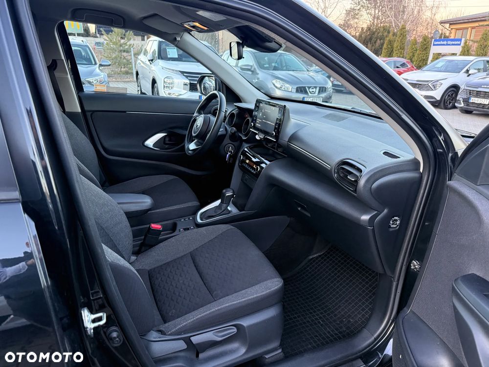 Toyota Yaris Cross - 12