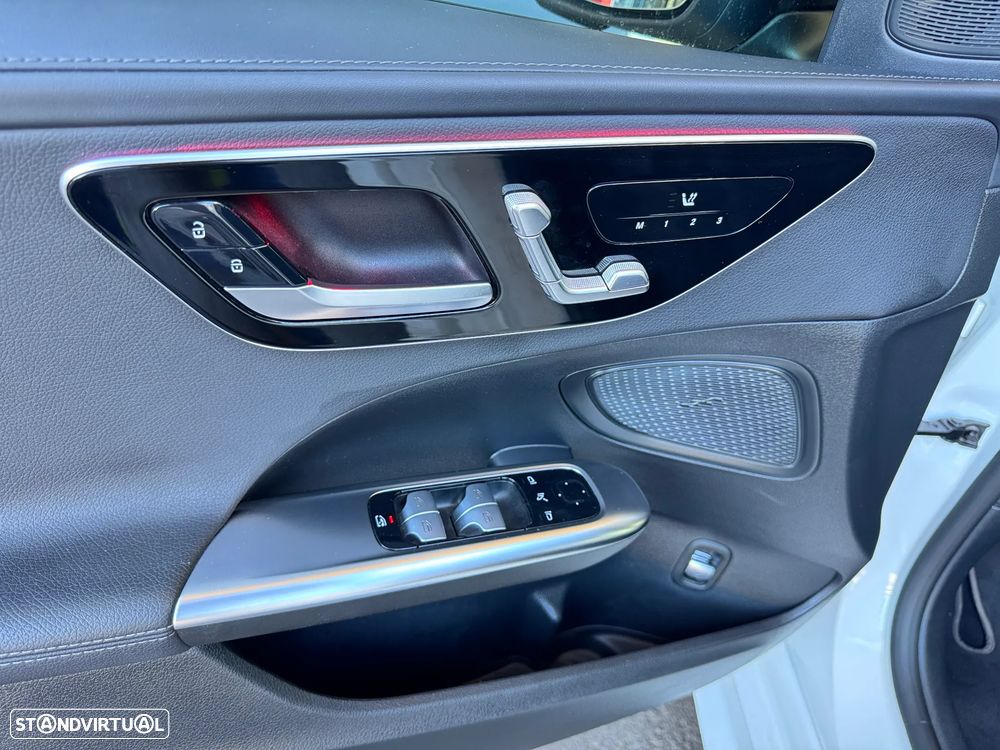 Mercedes-Benz C 300 de AMG Line - 15