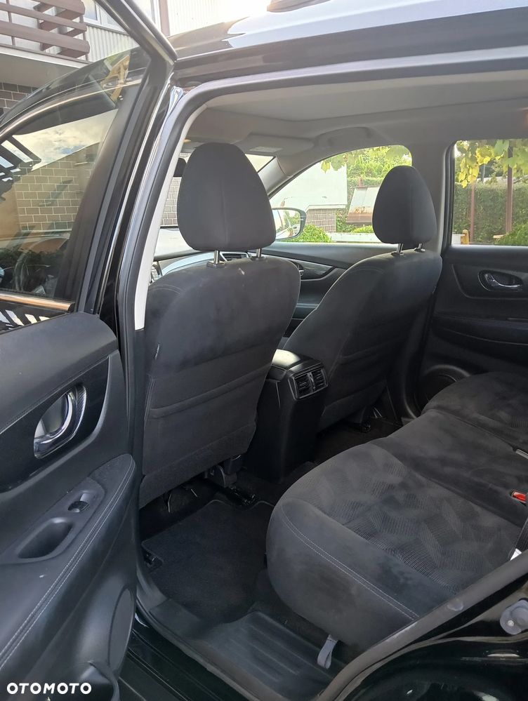 Nissan X-Trail 1.6 DIG-T Tekna 2WD 7os - 11