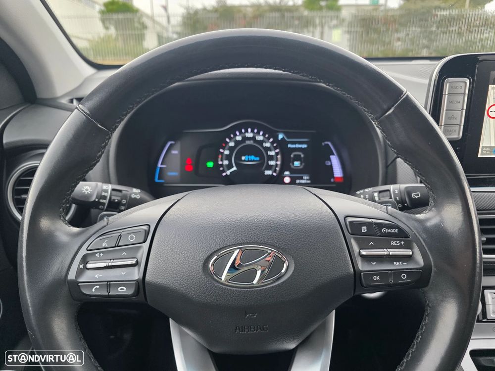 Hyundai Kauai Premium — fotografia 17