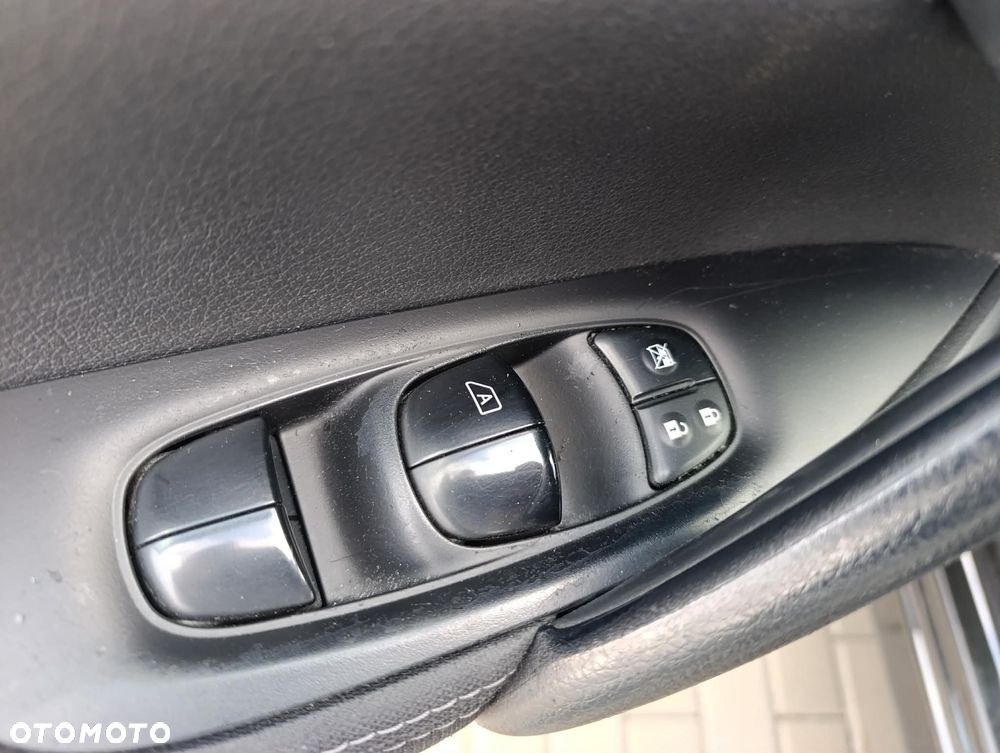 Nissan Qashqai 1.2 DIG-T Acenta Xtronic - 9