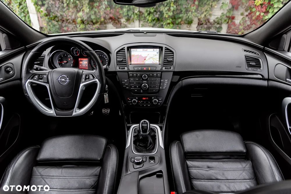Opel Insignia 1.6 Turbo Sport - 26