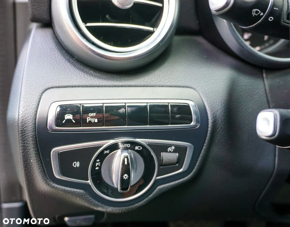 Mercedes-Benz Klasa C 200 7G-TRONIC Avantgarde - 24