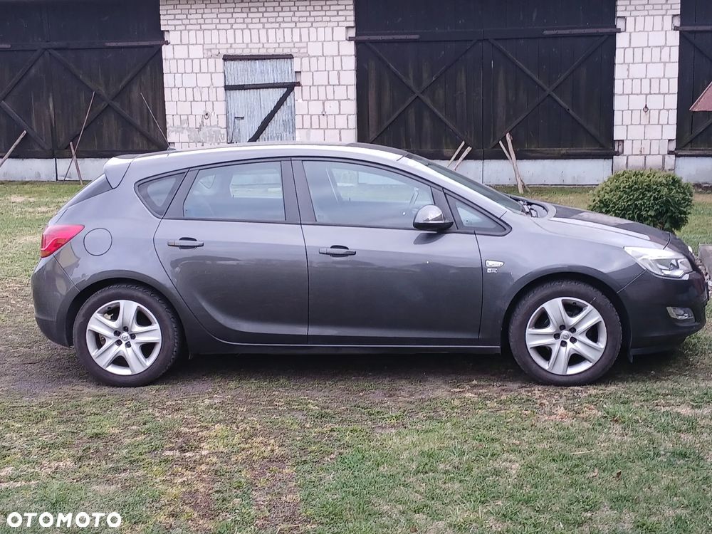 Opel Astra 1.4 T Edition 150 - 2