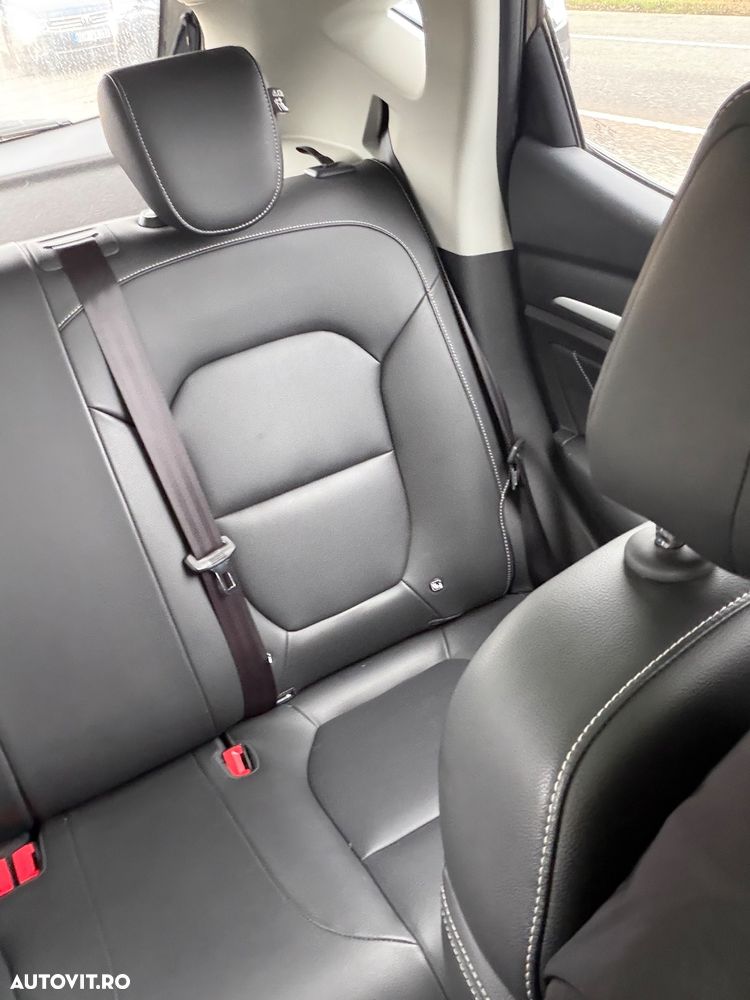 MG ZS EV Luxury - 10