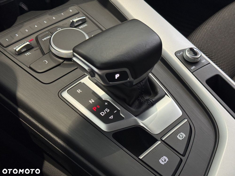 Audi A4 Limousine 1.4 TFSI S tronic - 26