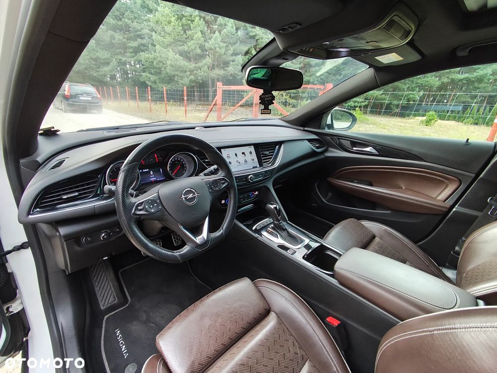 Opel Insignia - 10