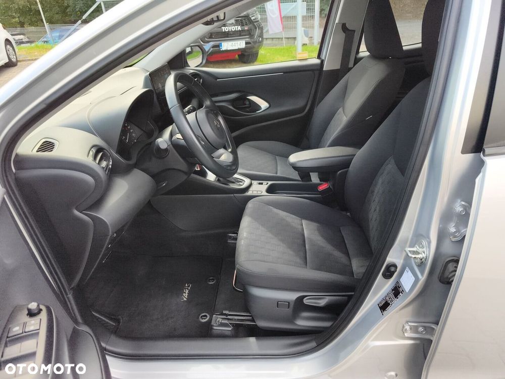 Toyota Yaris - 16