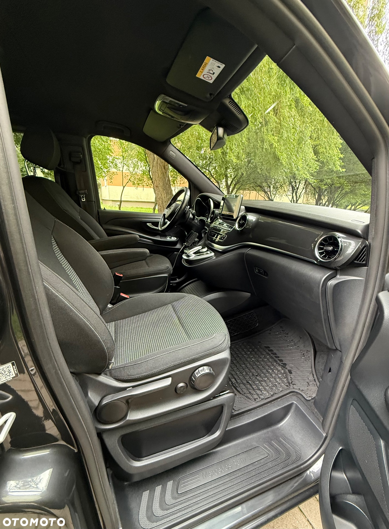 Mercedes-Benz Klasa V 220 d lang 9G-TRONIC - 27